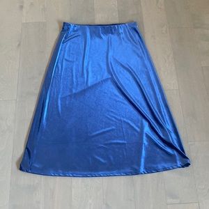 Brand new velvet midi skirt - blue size m